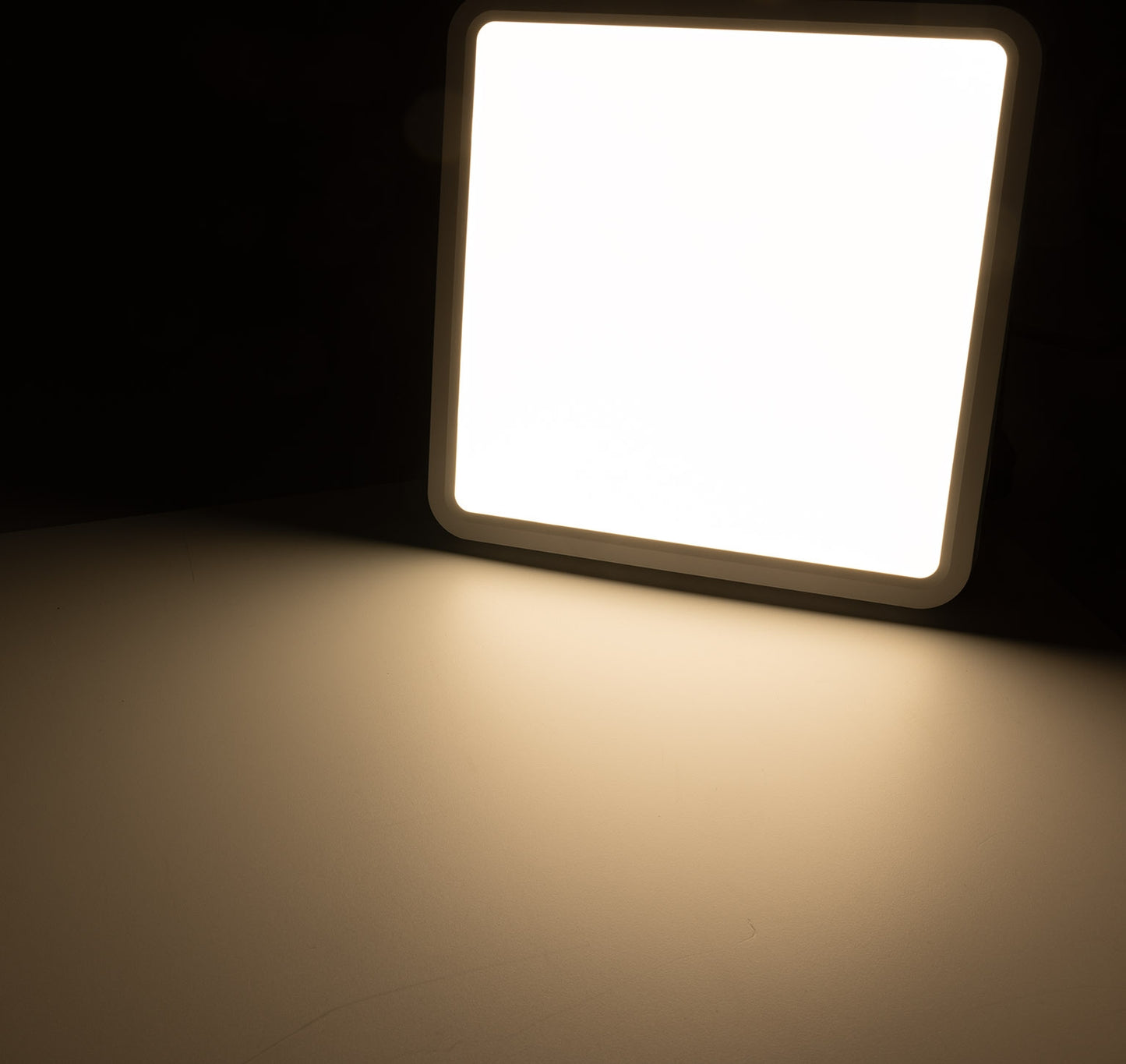 LED Deckenleuchte "Santano 24 Qw" 23x23cm, 24W, 2088lm, 2900K warmweiß