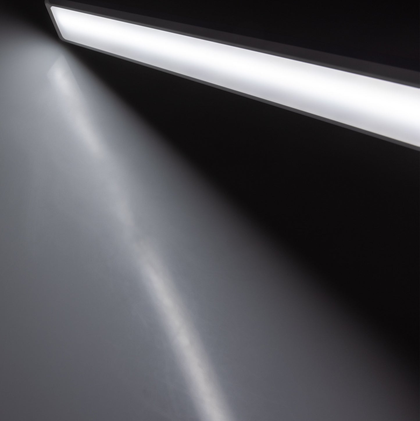 LED Unterbauleuchte "Comprido 600 CCT" 230V, 60cm, IR-Sensor, 3000k - 6500k