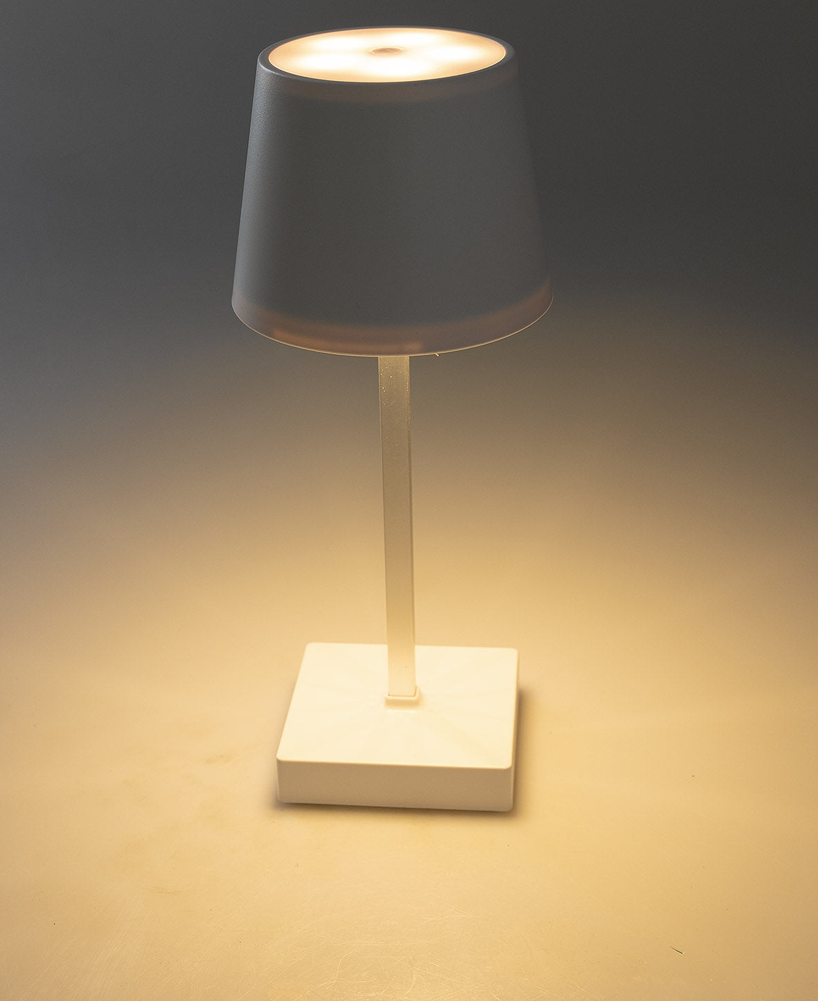 LED Akku Tischleuchte 26cm, dimmbar USB-C, 160Lumen, 1200mAh, 3000k, Weiß