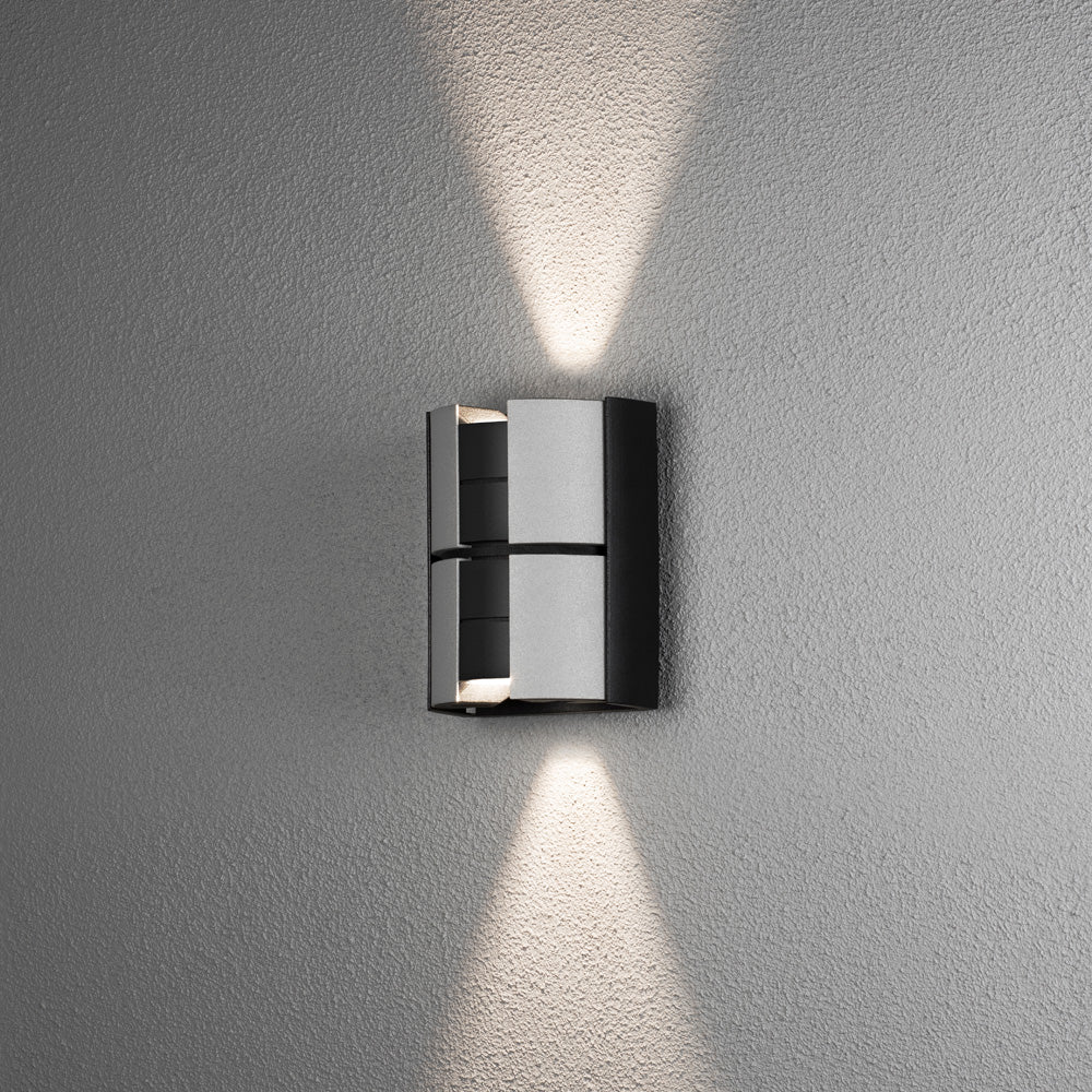 Konstsmide Vidar Wandl. 2x5W LED schw/sil, verstellb.Lichtaustr.,dimmb.