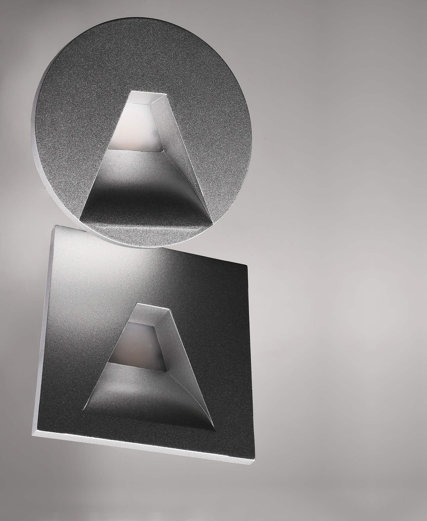 Deko-Light Abdeckung rund grau Winkel für Alwaid Weißaluminium RAL 9006