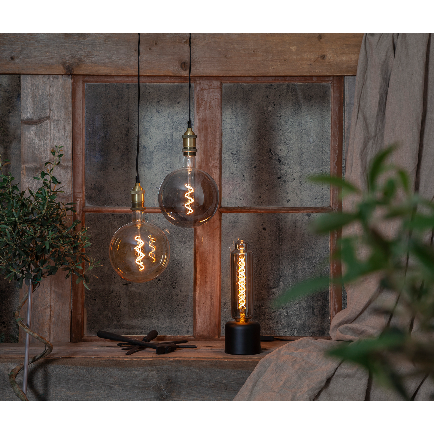 LED-Lampe ''Industrial Vintage'', E27, 2100K, Amber, 130lm,20x26,2cm, 2,8W,dimmbar