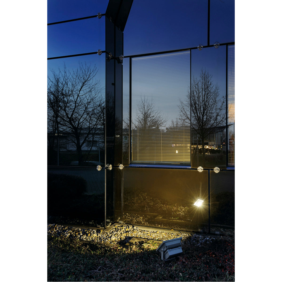 SLV LED OUTDOOR BEAM, silbergrau, 30W, warmweiss, 100°, IP65