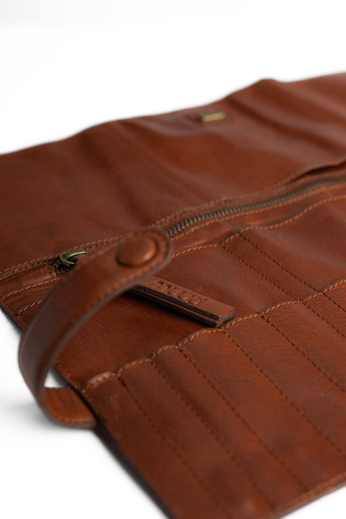 muud Stockholm 31x38x8 cm Rich Brown