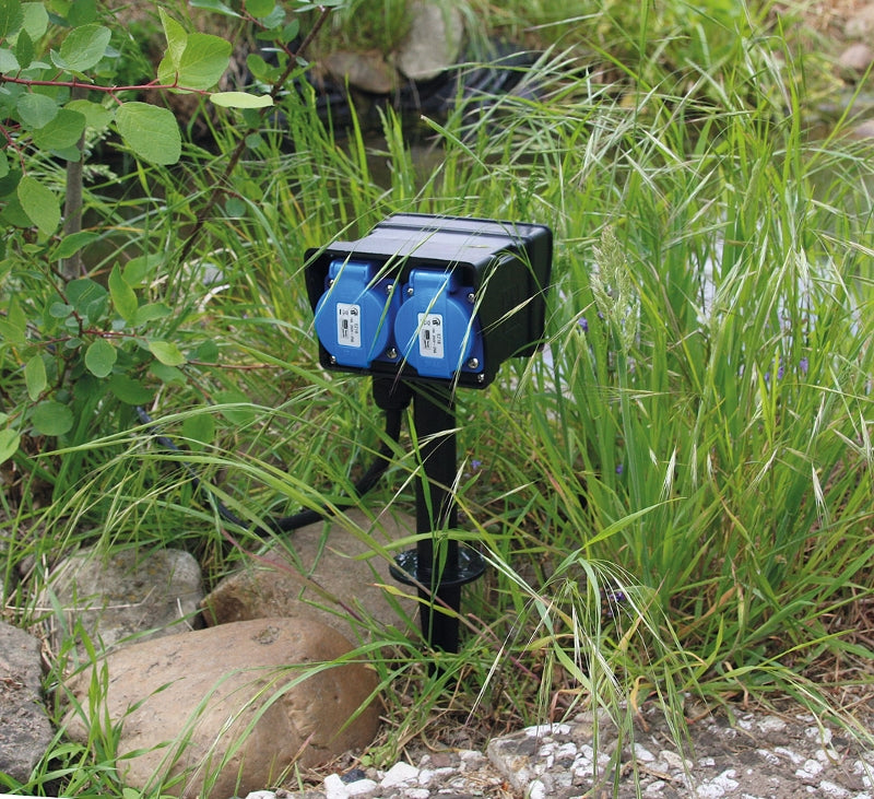 Gartensteckdose mit Erdspieß, 4-fach IP44, 1,4m Kabel