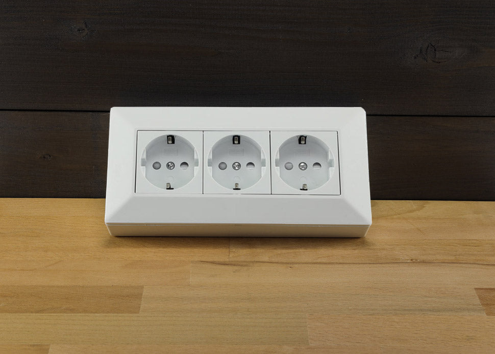 Steckdosenblock 3-fach Ecksteckdose Küchen Steckdose mit 1,5m Kabel Vormontiert Aufbaumontage Aufbausteckdose  I 90° Winkel für Eck- & Unterbaumontage I 230V Steckdosenblock für Arbeitsplatte Werkstatt Nachttisch I Weiß
