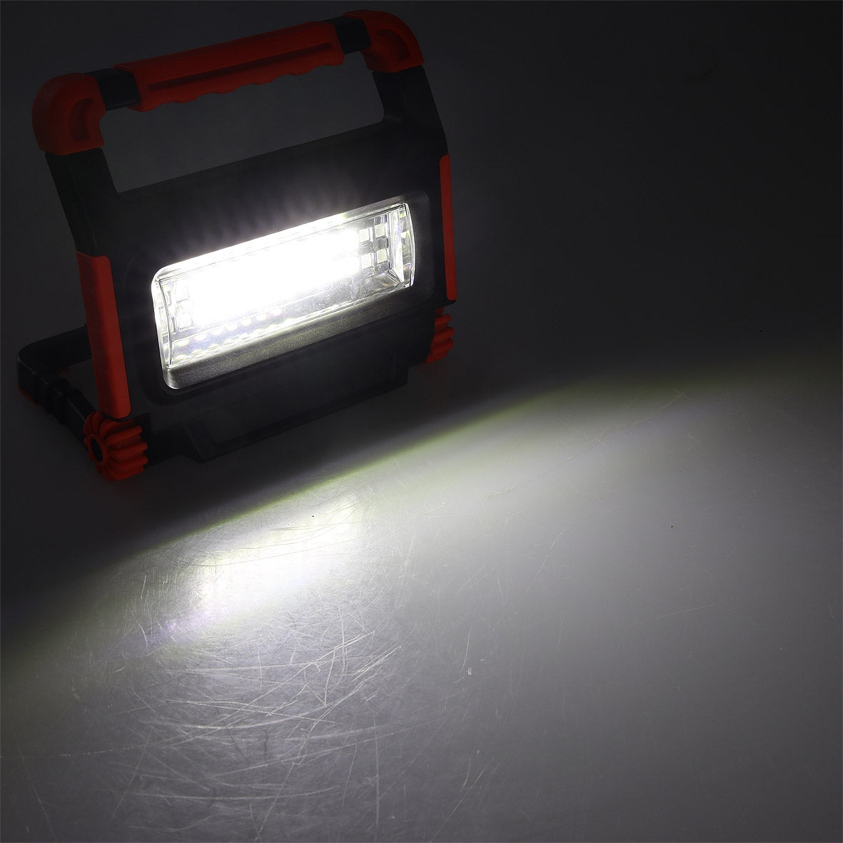 LED Baustrahler mit Akku "BSA-10" 10W, 1000lm, 4500K / neutralweiß