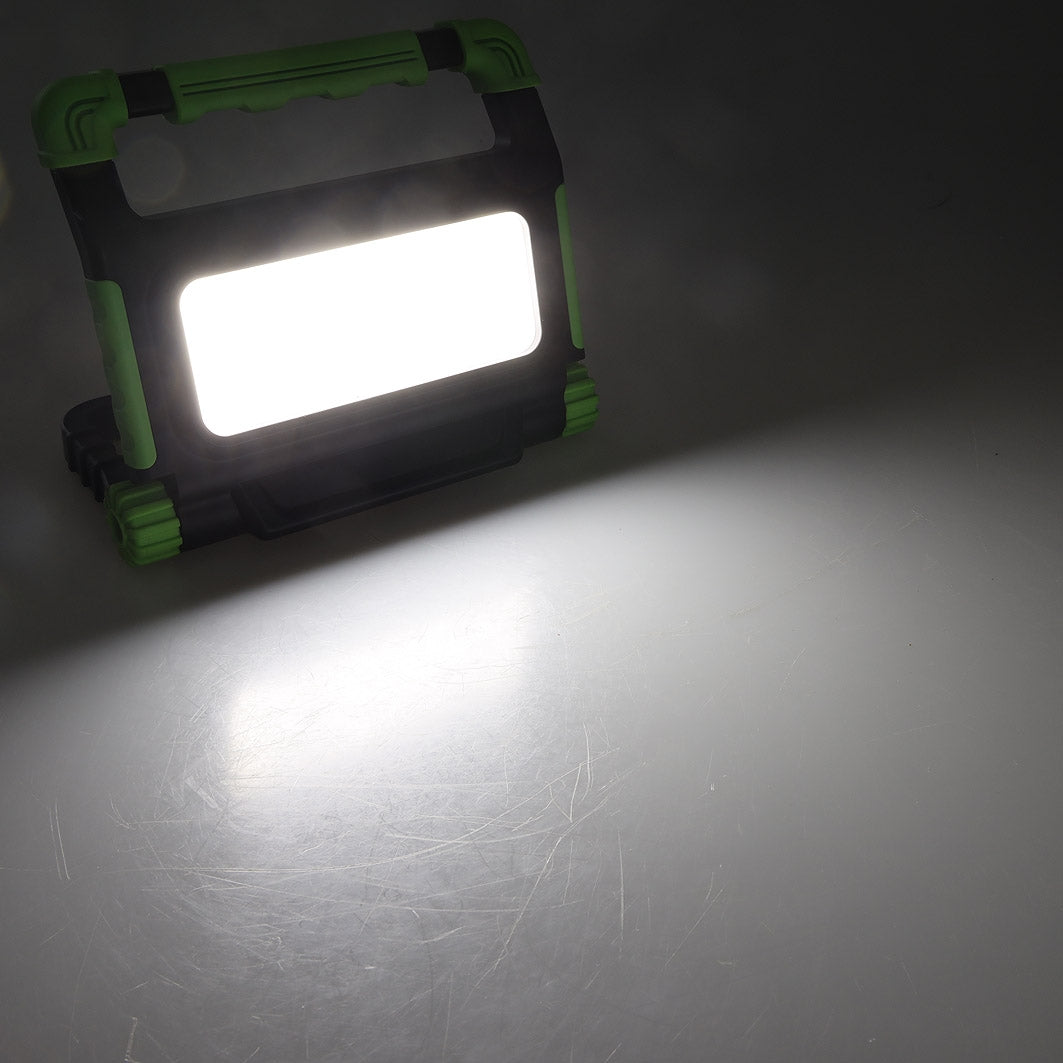 LED Baustrahler mit Akku "BSA-30" 30W, 2400lm, 4500K / neutralweiß