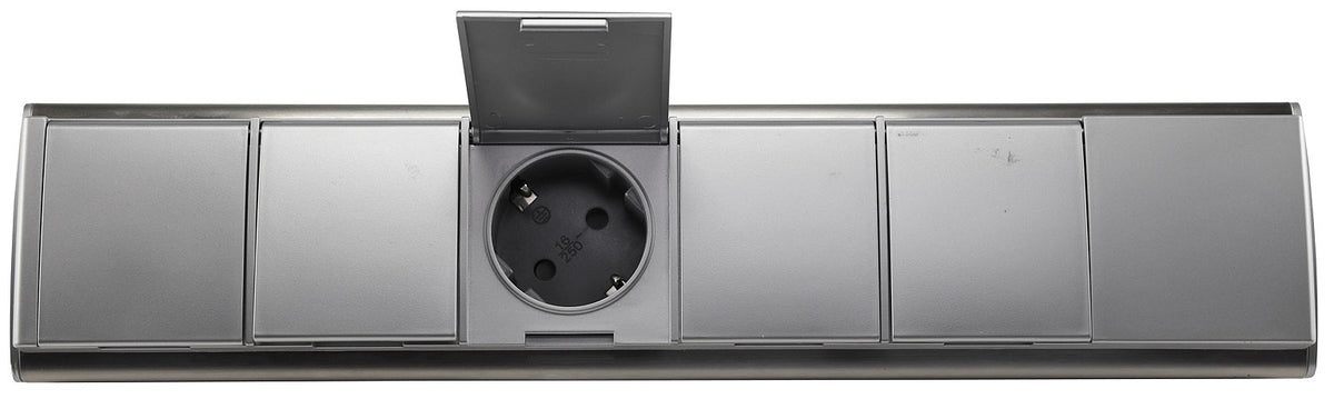 4-fach Steckdosenblock Edelstahl + 2xUSB für Aufbaumontage, 45°, Abdeckklappen
