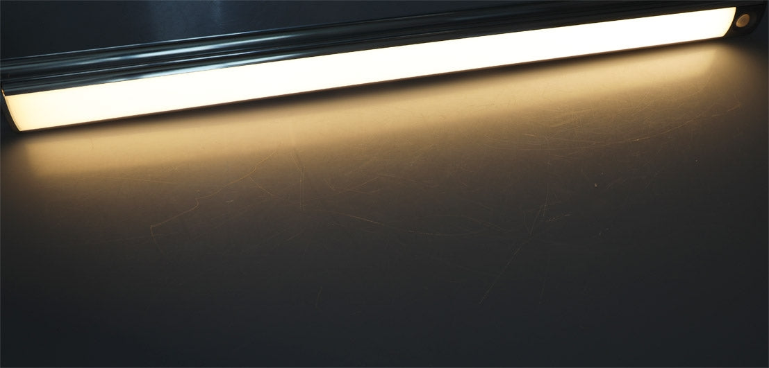 LED Akku-Leuchte PIR Sensor "MAL-60 ww" 60x4x2cm, 5W, 200lm, Alu, warmweiß