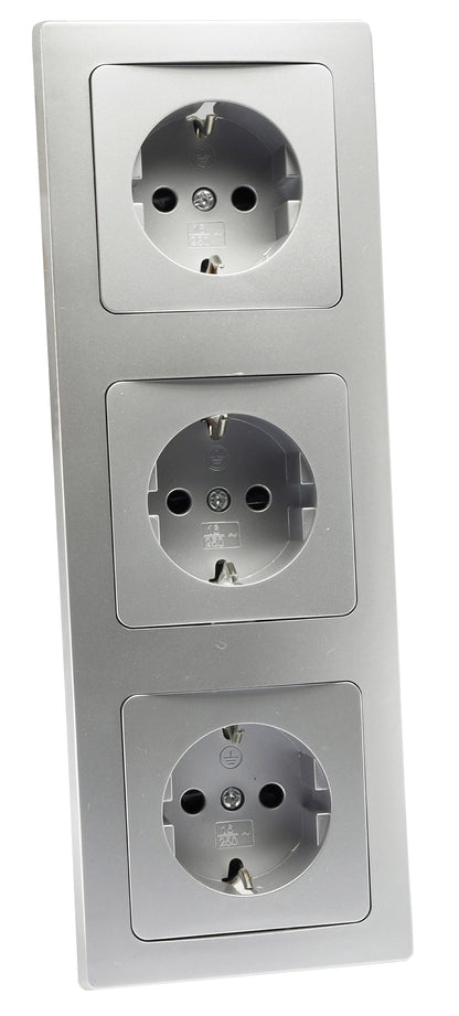 DELPHI Starter 3 Steckdo.+ 3-fach Rahmen 250V~/ 16A, Klemmanschluss, silber