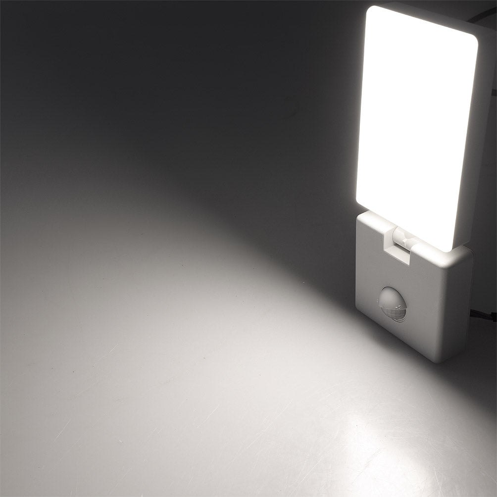 LED Wandleuchte "PORTAO" 4000K 15W, 1100lm, PIR-Bewegungsmelder, IP44