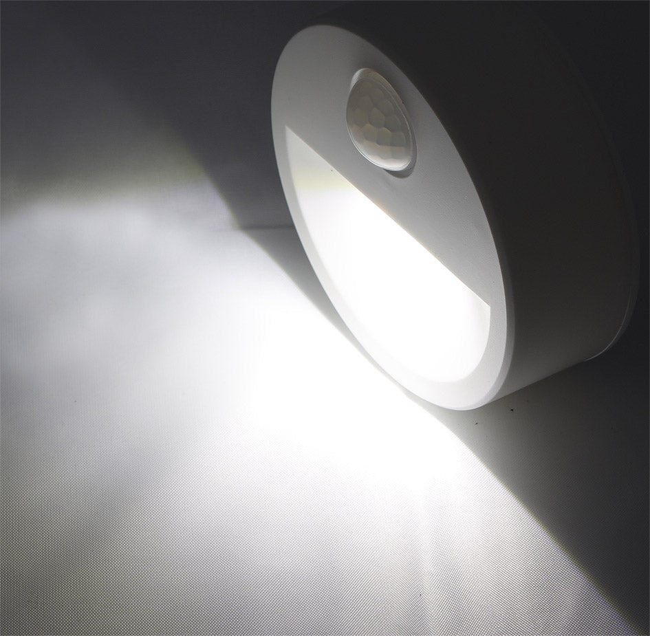 LED Treppenlicht mit Bewegungsmelder Batteriebetrieb, 3x AAA, neutralweiß