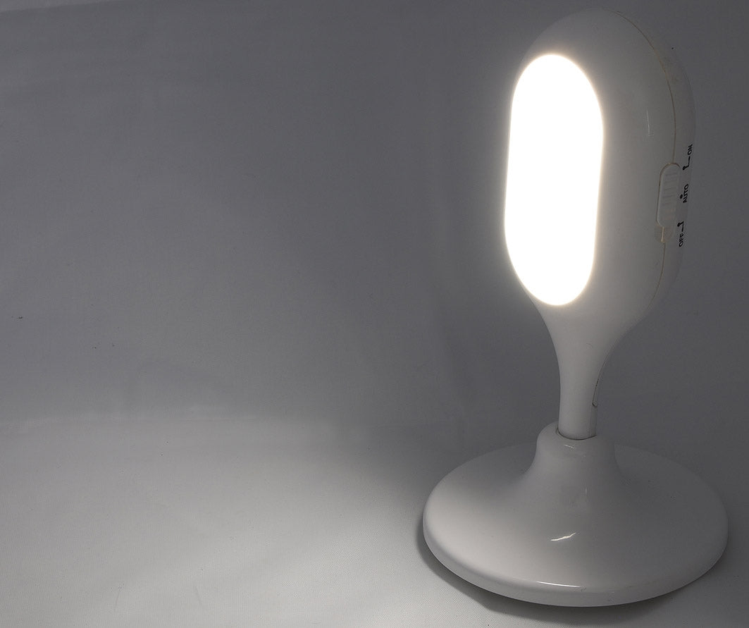 LED Leuchte mit PIR Bewegungsmelder Batteriebetrieb, 3x AAA, neutralweiß
