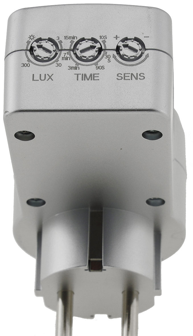 Zwischenstecker mit Bewegungsmelder 120°, 9m Reichweite , 230V/1200W, silber