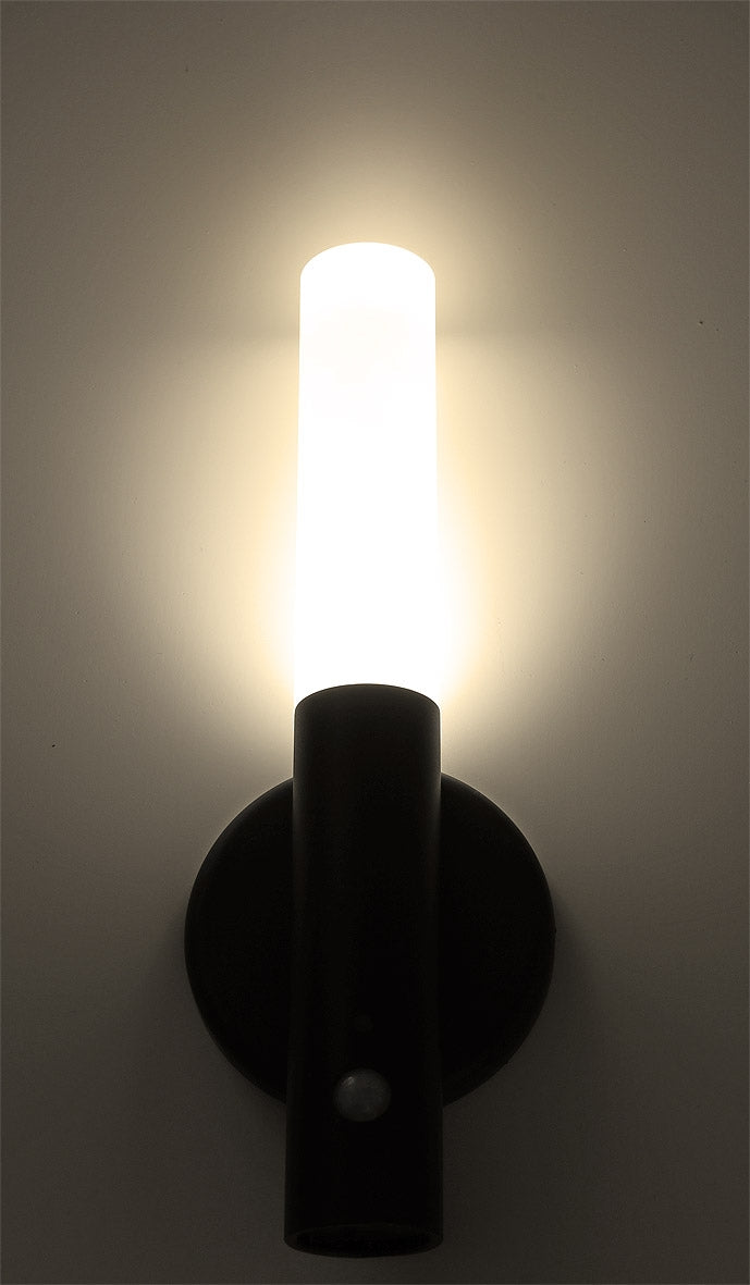 LED Akku-Leuchte Magnethalter LxØ 18x6cm 1W, 90lm, Alu, warmweiß, PIR Sensor