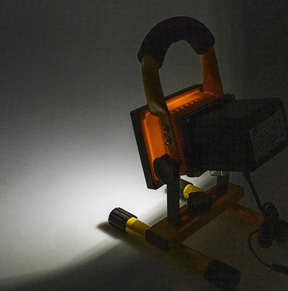 LED Baustrahler mit Akku REV "SPOT-10" 7W, 600lm, 1,5h Akkulaufzeit