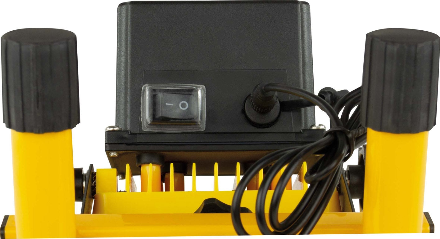 LED Baustrahler mit Akku REV "SPOT-20" 13W, 1200lm, 1,5h Akkulaufzeit