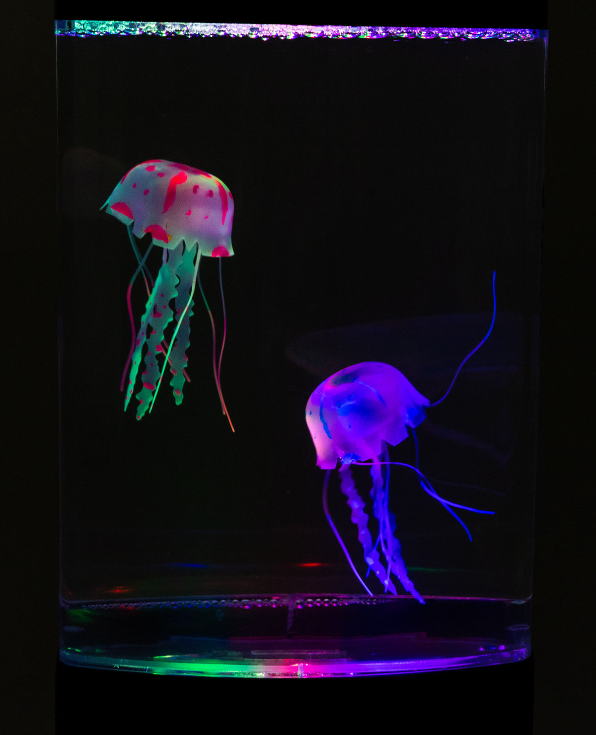LED Quallen Lampe Jellyfish Dekoleuchte Mini Aquarium Wasserwelt Leuchte - farbiges Stimmungslicht Dekoration 26x12x9cmt Rot, Blau, Grün