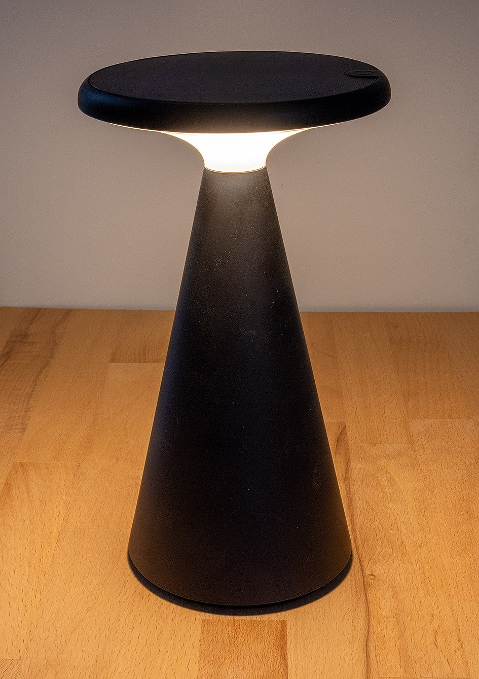 LED Solar-Tischleuchte "Foco Sol" 2700K, IP44, dimmbar, 20cm, matt schwarz