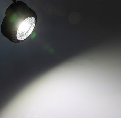 LED Arbeitsleuchte mit Magnet "COB 100" 3x AAA Batterie, Haken, 75x35mm, 6000k