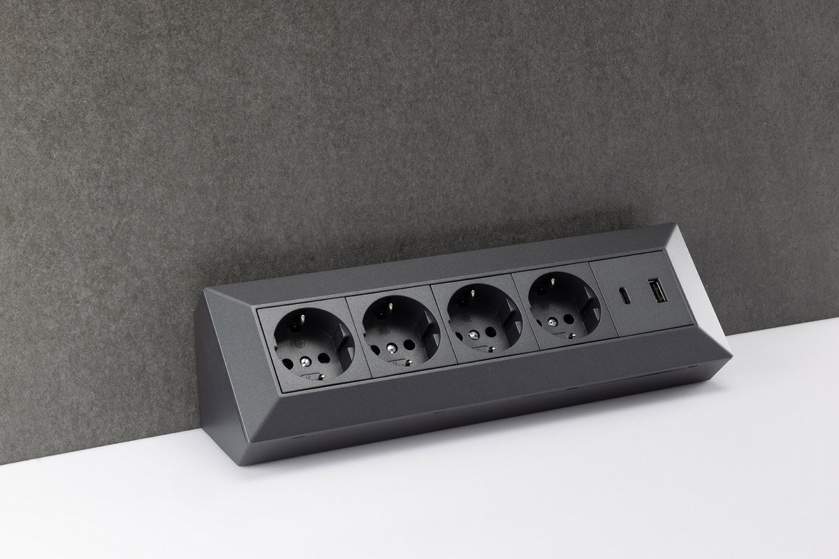 4-fach Steckdosenblock, USB-A+C, anthraz 250V~/ 16A, Aufbaumontage, USB 3,1A, PD