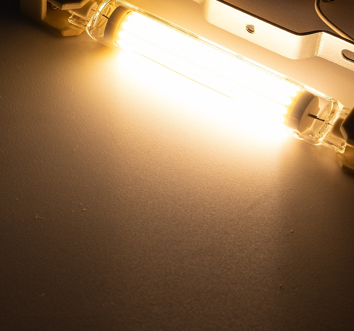LED Strahler 8W R7s "RS118 COB8dim" 360°, 3000k, 887lm, 118mm, warmweiß