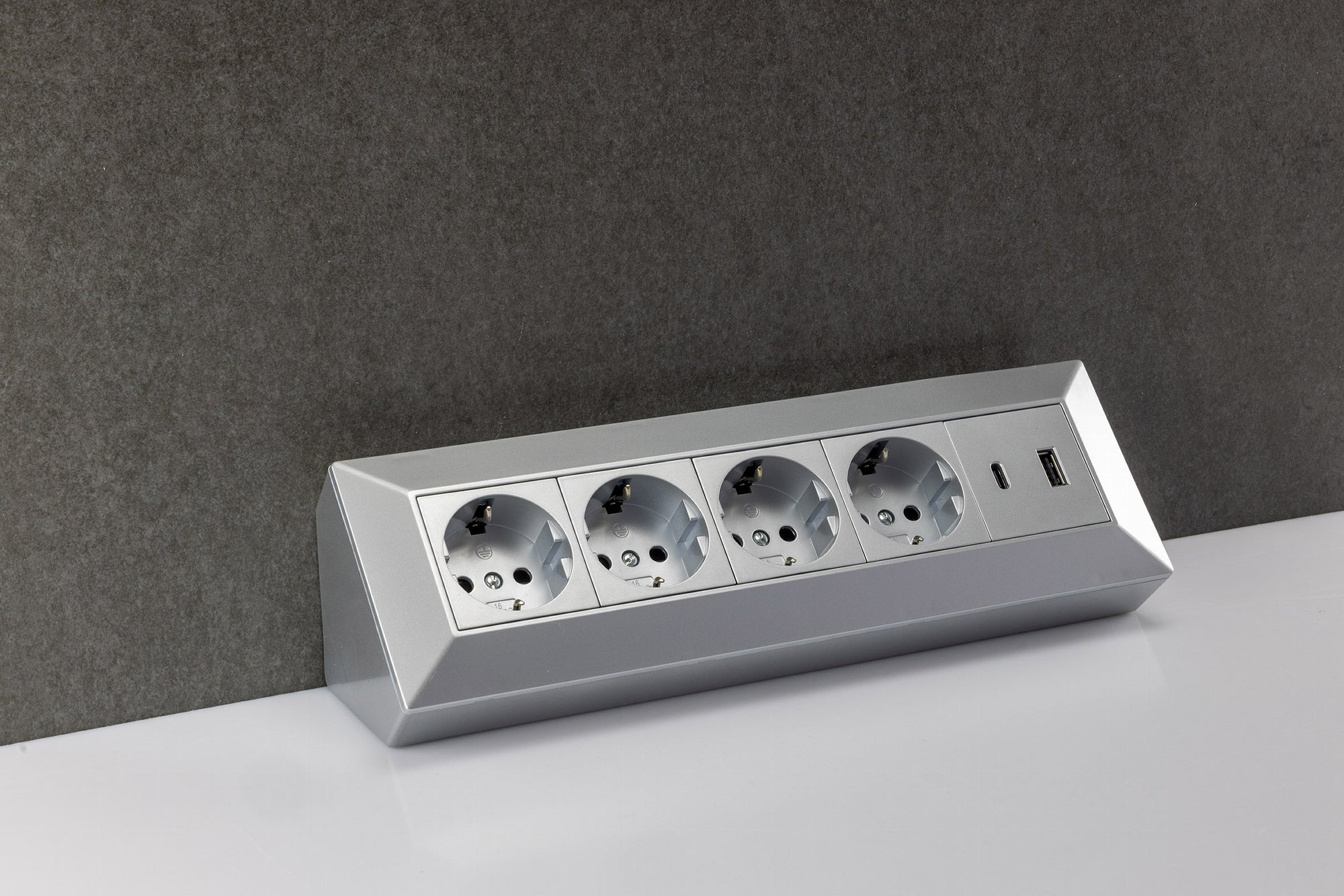 LED Stiftsockel G9, 4W, 480lm, dimmbar 330°, 230V, 3000k / warmweiß, Glas