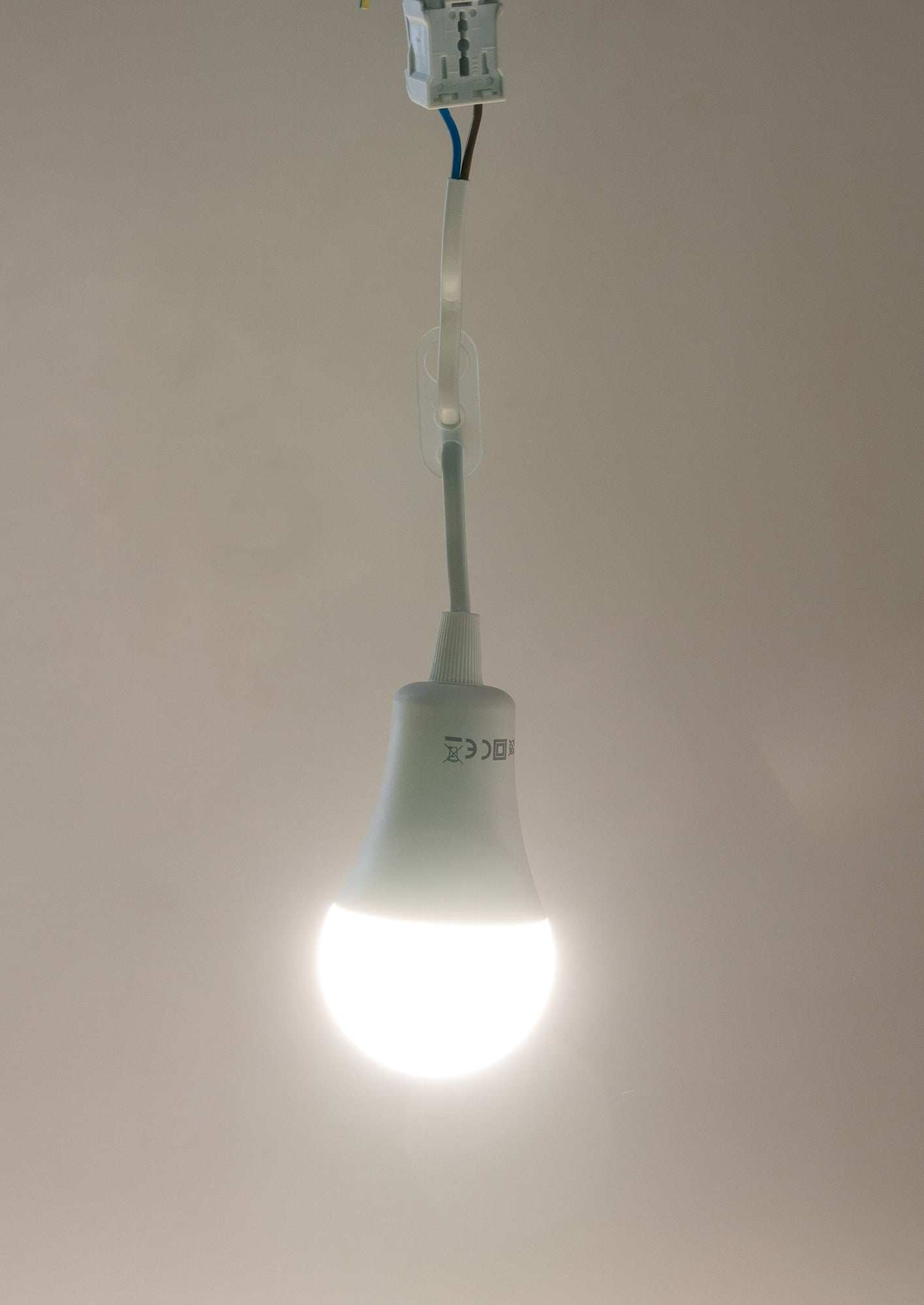 Baustellen-Leuchte A60 mit 15cm Kabel 12W, 1130lm, 4000K neutrralweiß