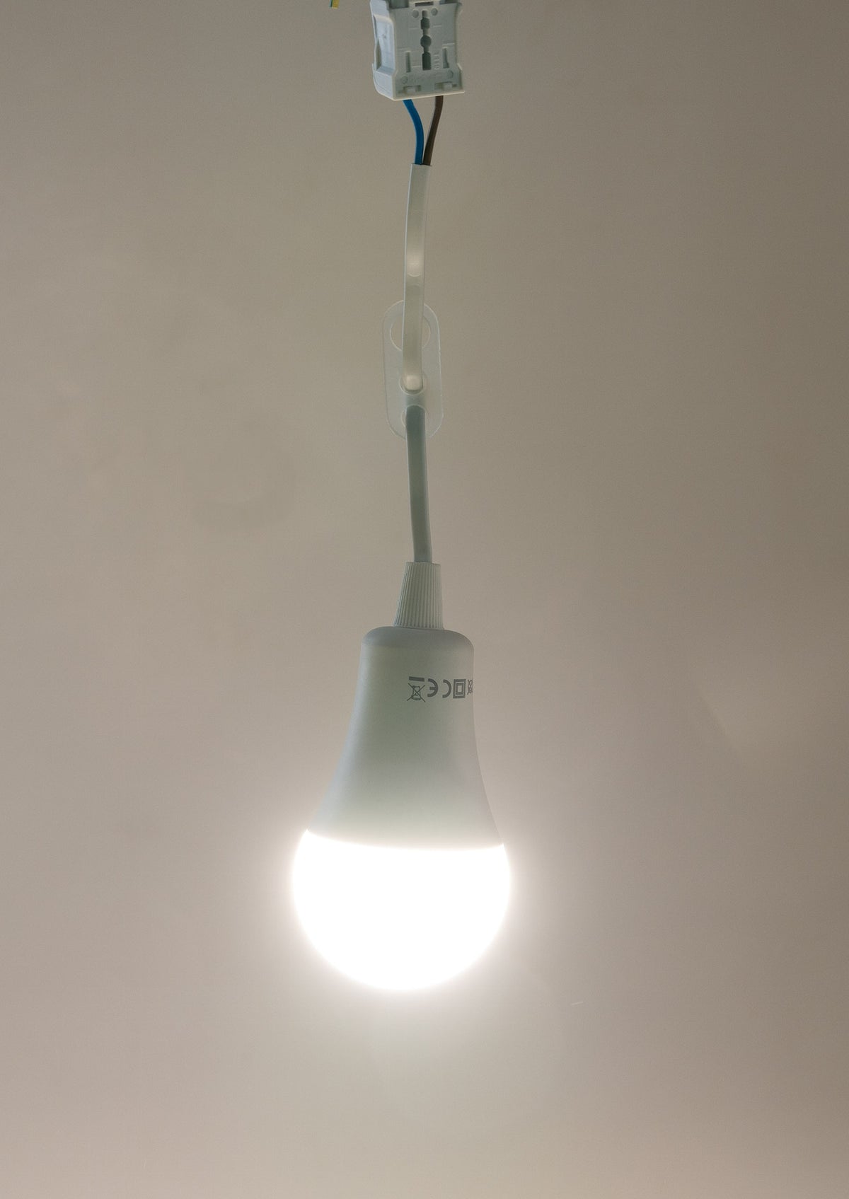 Baustellen-Leuchte A60 mit 15cm Kabel 12W, 1130lm, 4000K neutrralweiß