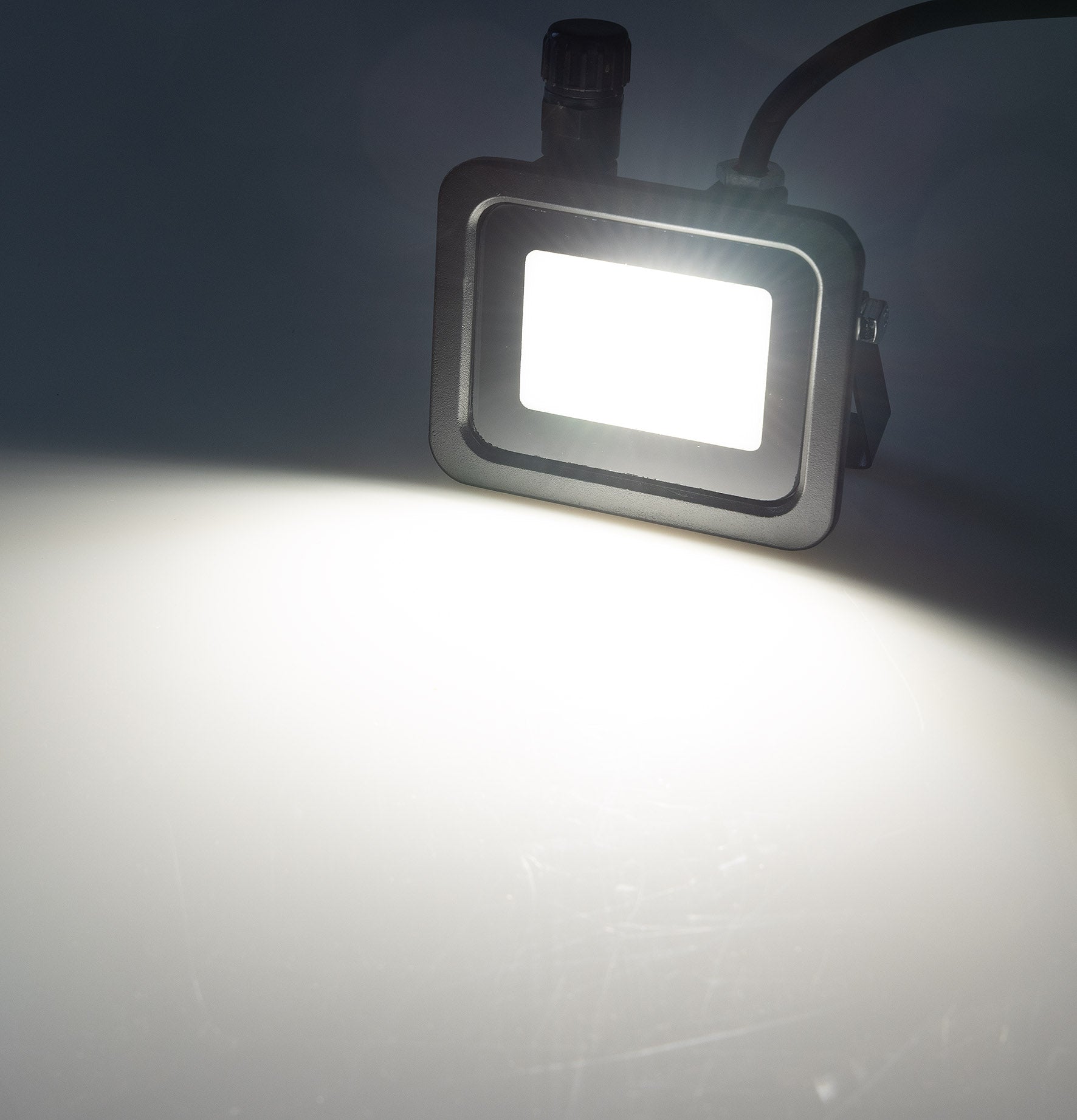 LED Filament-Lampe E27 30W "FHE-30" 4575lm, 2700K, warmweiß, ØxH 9x24cm