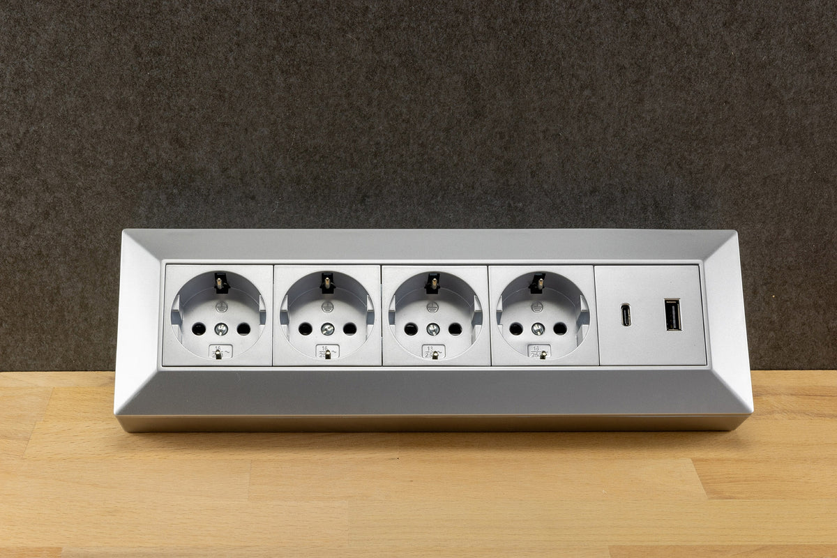 Stecker-Netzteil mit USB "CTN-0510" Ein 110-240V~, Aus 5V=, 1A, 5W, weiß