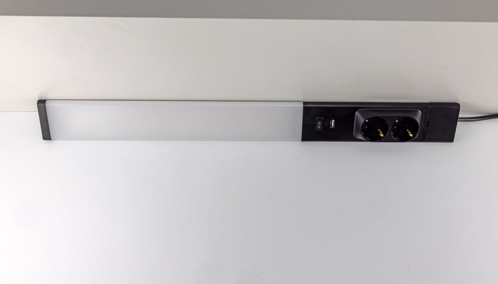 LED Unterbauleuchte "Arusha" schwarz USB A+C PD, 60cm, Licht neutralweiß