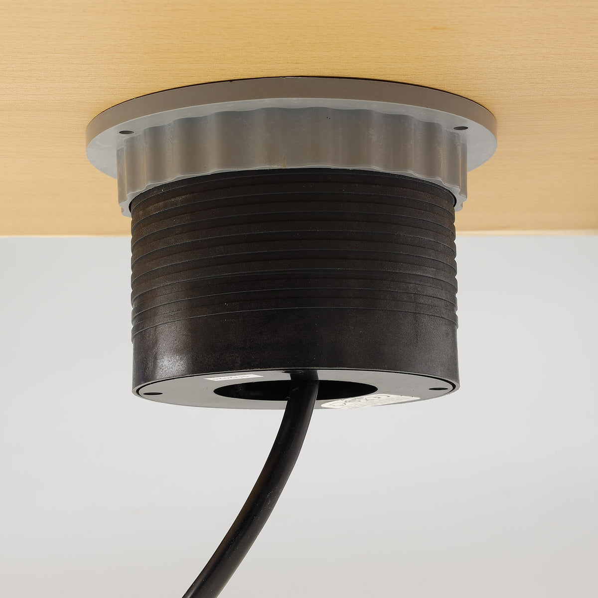 Schreibtisch-Einbausteckdose 3x +USB A+C versenkbar, Edelstahl-Ausführung, rund