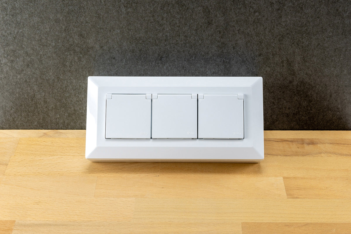 2-fach Steckdosenblock, USB-A+C, weiß 250V~/ 16A, USB 3,1A, PD, mit Klappen