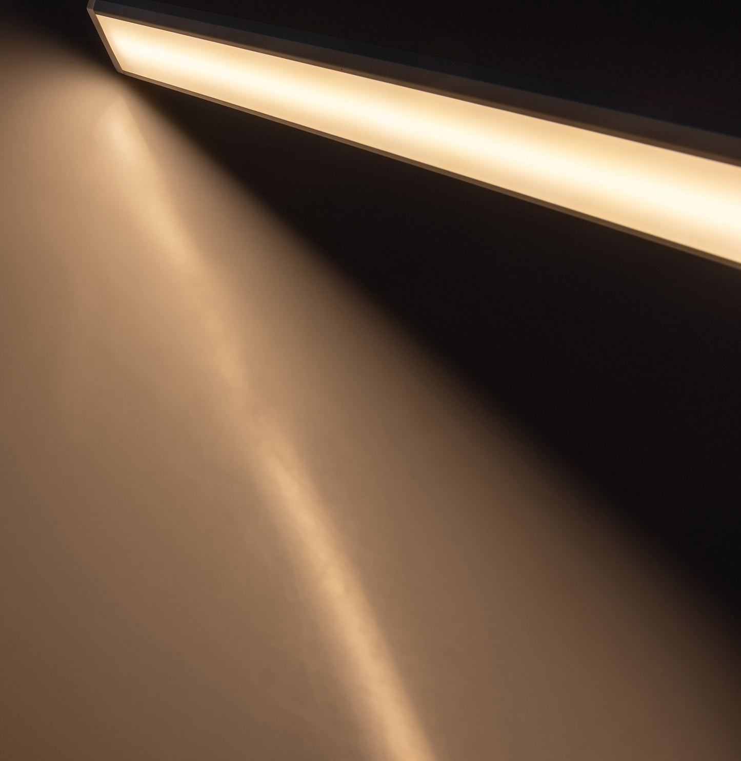 LED Unterbauleuchte "Comprido 600 CCT" 230V, 60cm, IR-Sensor, 3000k - 6500k