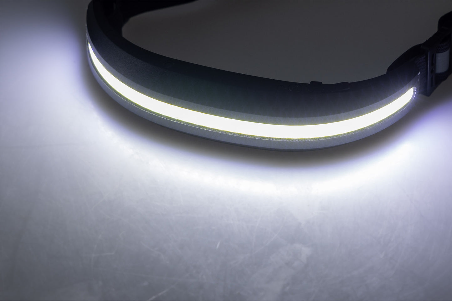LED-Stirnlampe mit Akku "CTH-8" 5W, 400 Lumen, 230° Ausleuchtung, USB-C