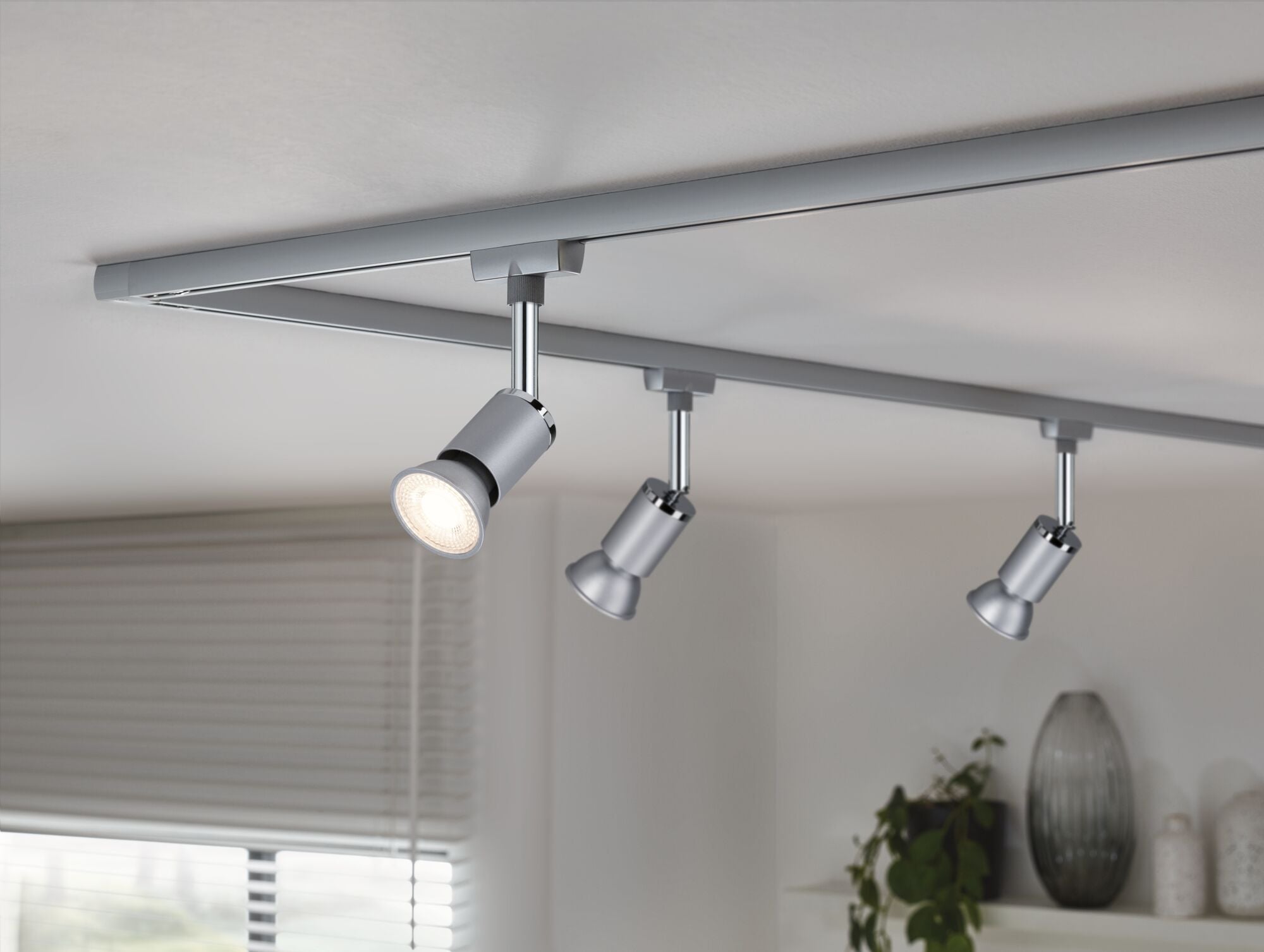 Paulmann Standard 230V LED Reflektor 750lm 8W 2700K dimmbar Chrom matt