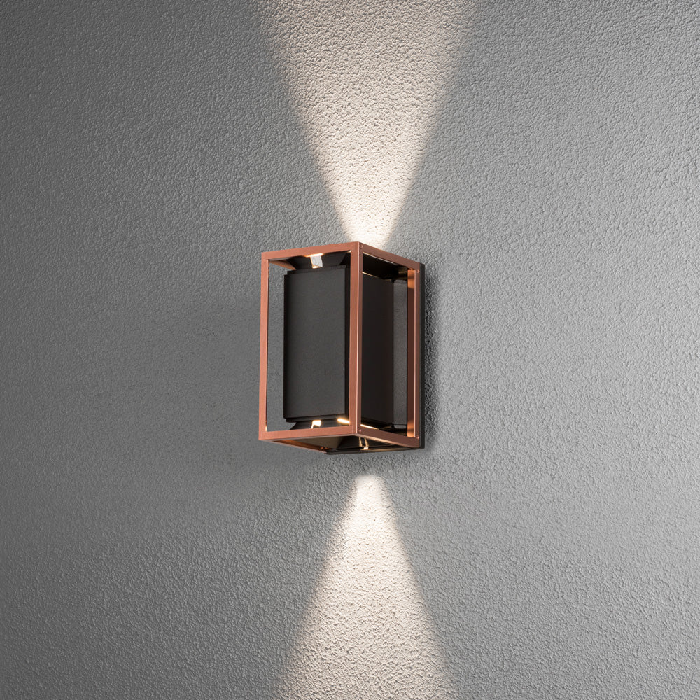 Konstsmide Vale Wandl. 2xGU10 schw/kupfer, verstellb. Lichtaustritt