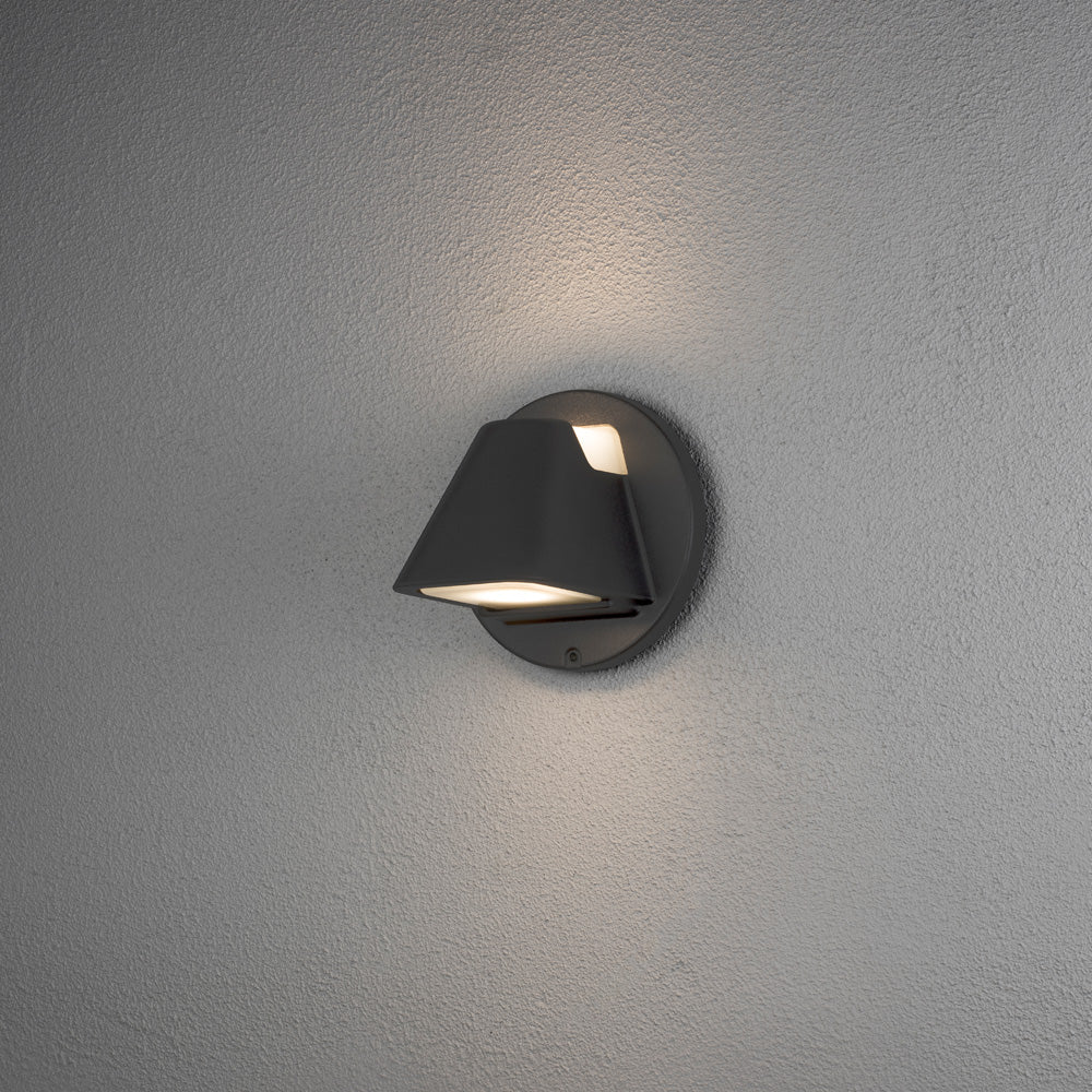 Konstsmide Hild Wandleuchte 2xGU10 schwarz, gefrostetes Glas