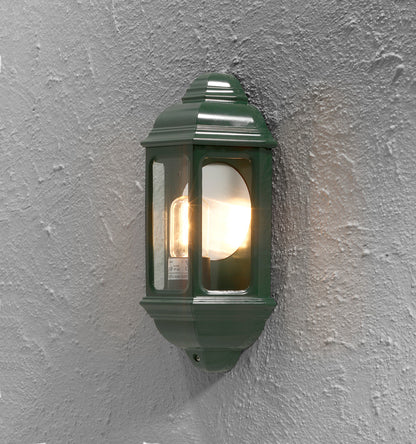 Konstsmide Wandleuchte Halbschale Cagliari, grün, klares Glas