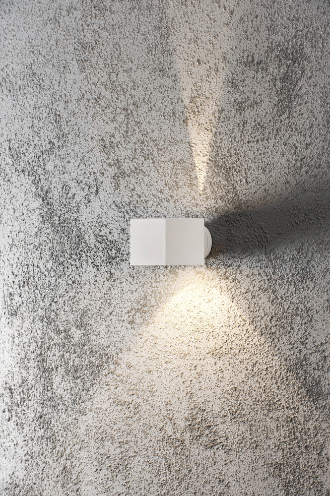 Konstsmide Halogenspot Modena weiss, quadrat, klares Glas