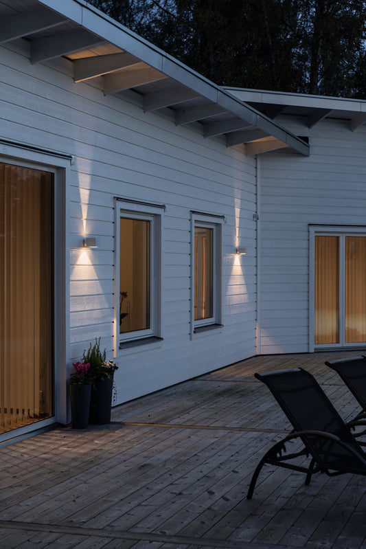 Konstsmide Halogenspot Modena weiss, quadrat, klares Glas