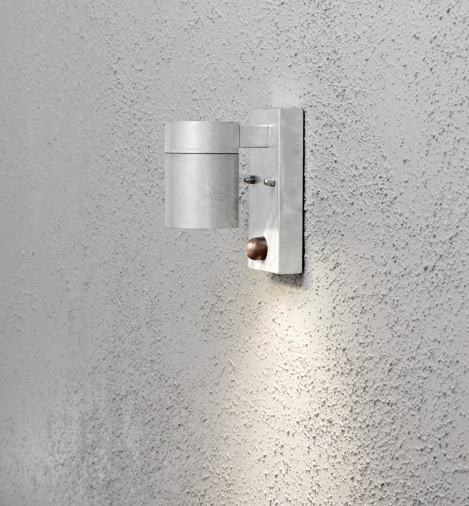 Konstsmide Halogenspot Modena galvanisiert, klares Glas, mit Sensor