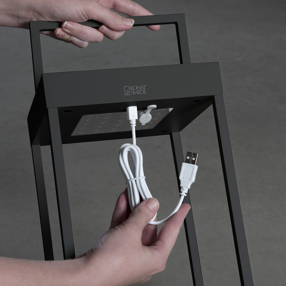 Konstsmide PortofinoLED Solar/USB-Laterne schwarz, dimmbar, Dämmerungs
