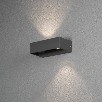 Konstsmide Monza Wandl. 2x6W LED anthrazit, 360° Spotdrehung, IP54