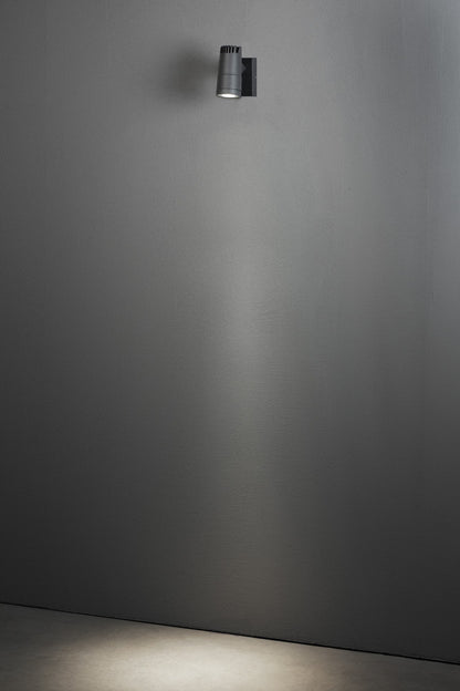Konstsmide Andria Wandl. 9W High Power LED anthr. verstellb. Lichtaus.