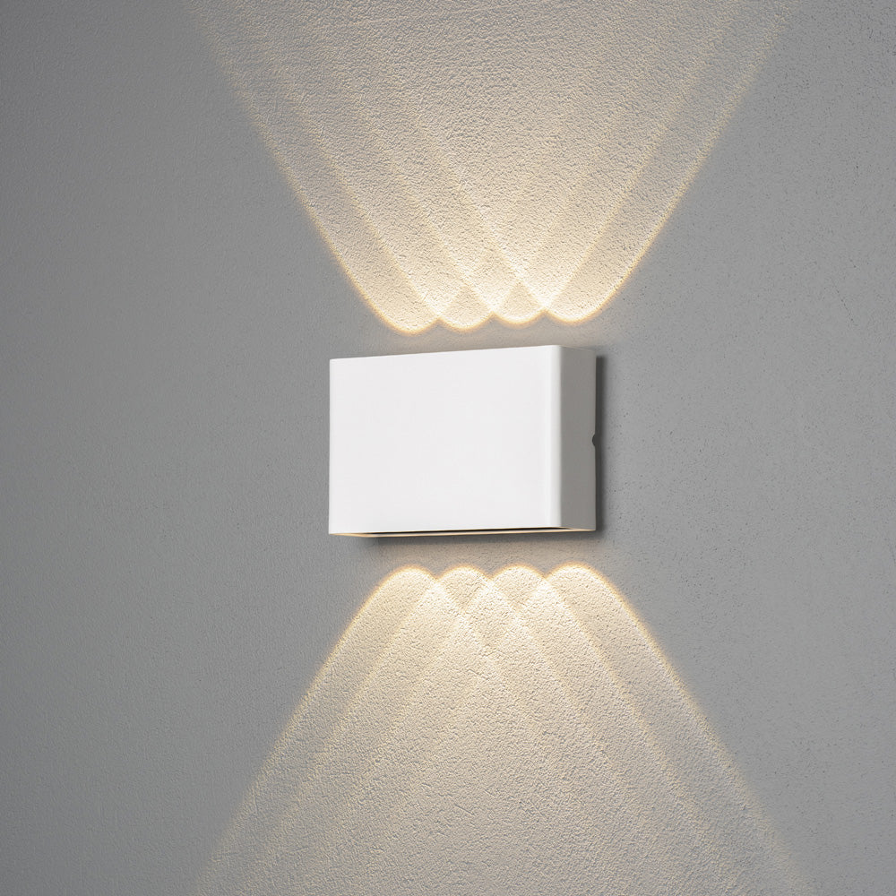 Konstsmide Chieri Wandl. 2x4 LED, weiss, IP54