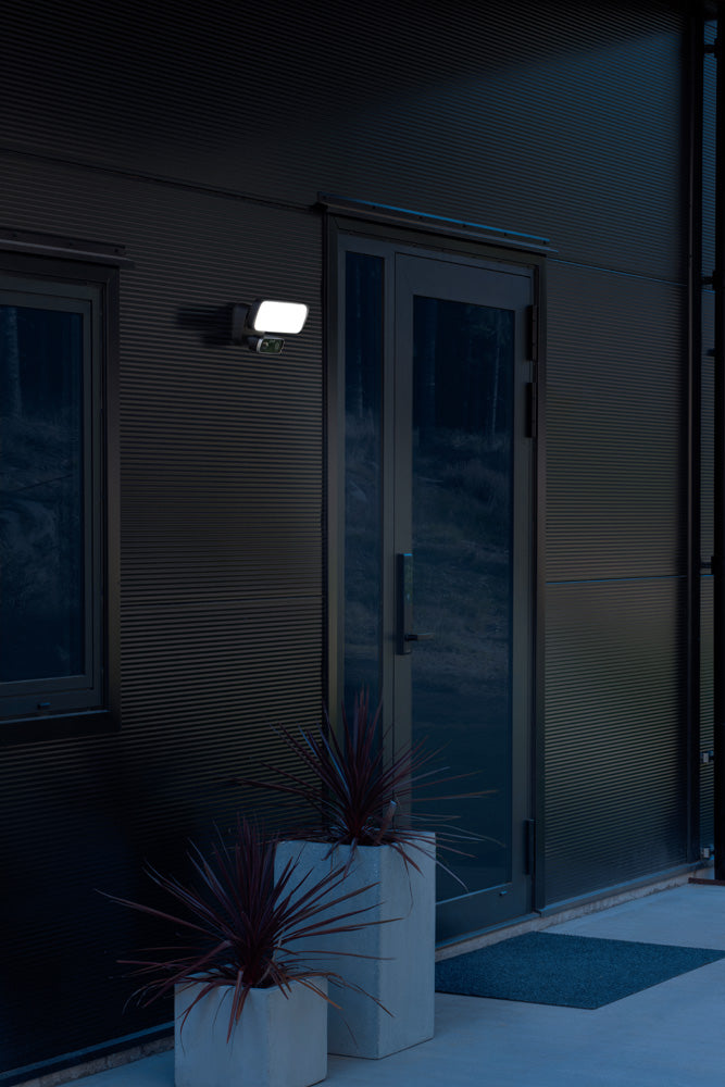 Konstsmide Konstsmide Smartlight 18W Schw, Kamera, Lautspr. Mikr, Wifi