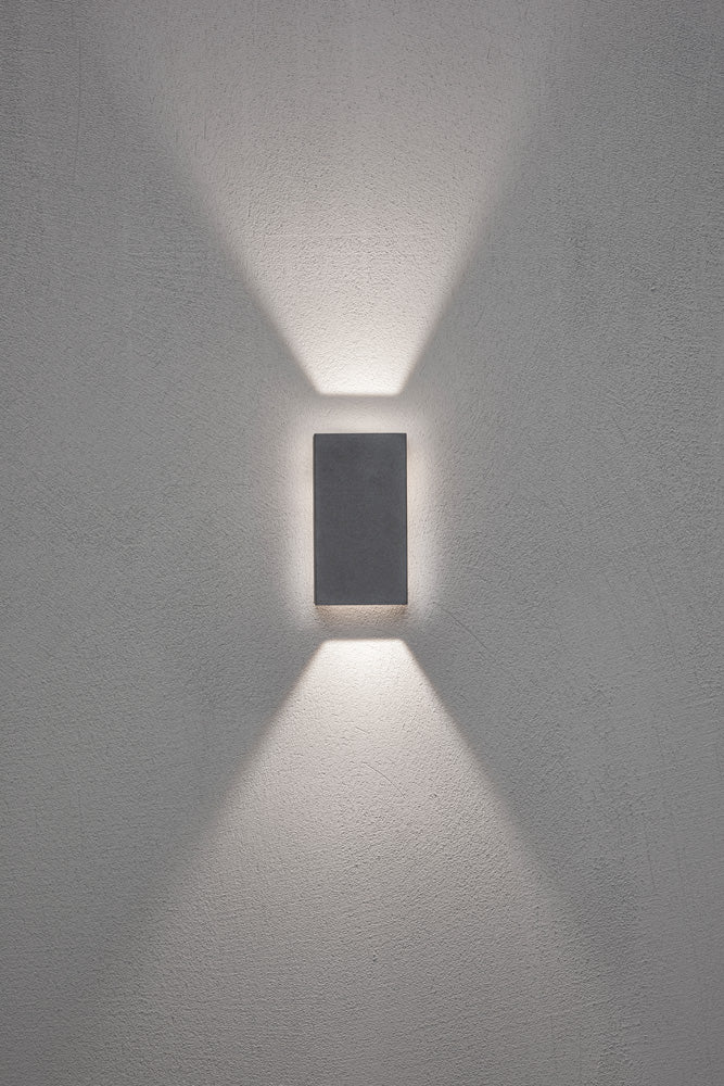 Konstsmide Cremona Wandl. anthrazit 3x3W HP LED mit Rückwandleuchte